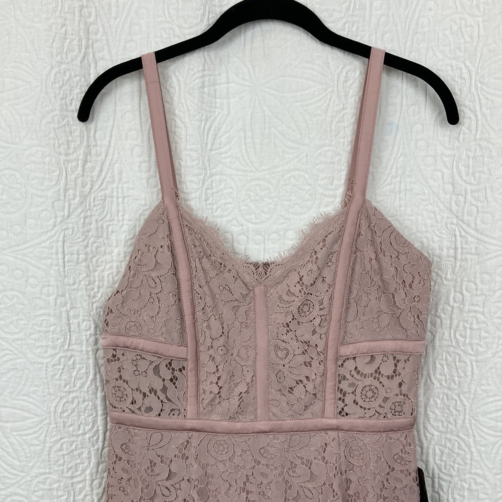 Express Women’s Lace Midi Dress in Blush Pink sz 8 NWT - Picture 2 of 13